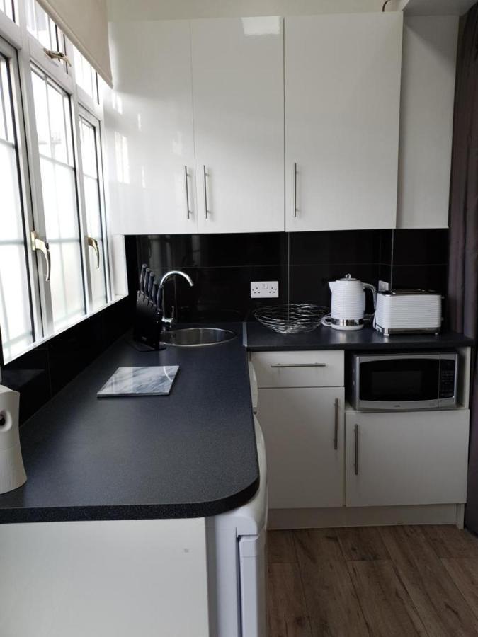 Star London Brent Street Cosy 1-Bed Hideaway Appartement Hendon Buitenkant foto